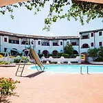 Дом отдыха Oasi Con Piscina E Giardino - Байя Сардиния