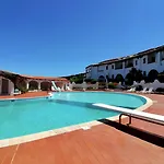 Oasi Con Piscina E Giardino - *
