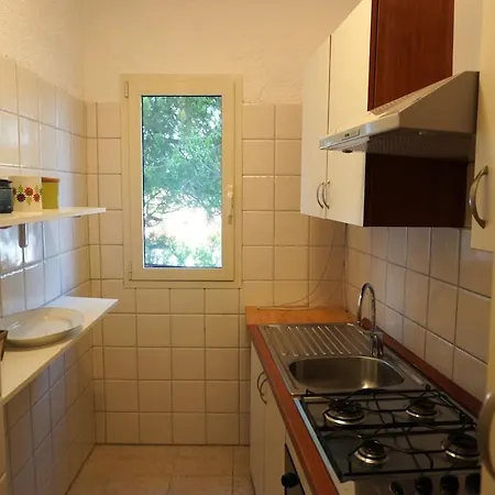 Oasi Con Piscina E Giardino -