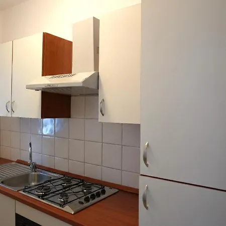 Oasi Per Famiglie Con Piscina E Giardino -