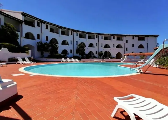 Residence La Rotonda - Appartamento Con Piscina A Baja Sardinia