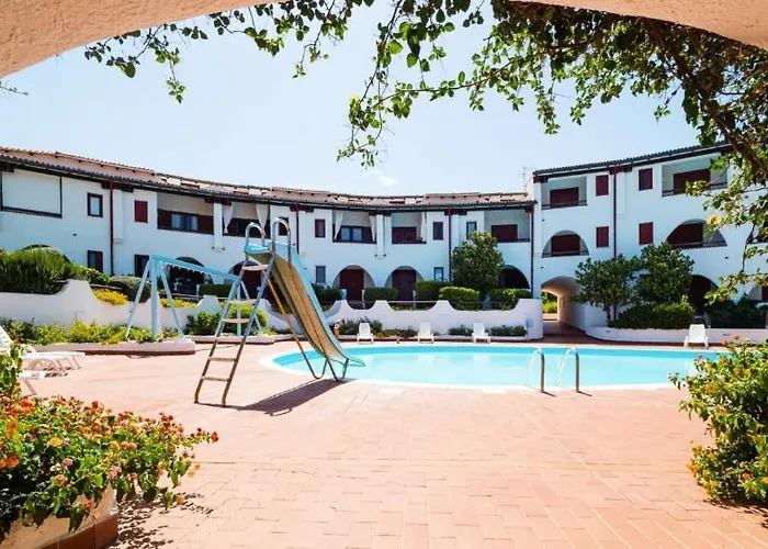 بيت للعطل Oasi Per Famiglie Con Piscina E Giardino - بايا سردينيا