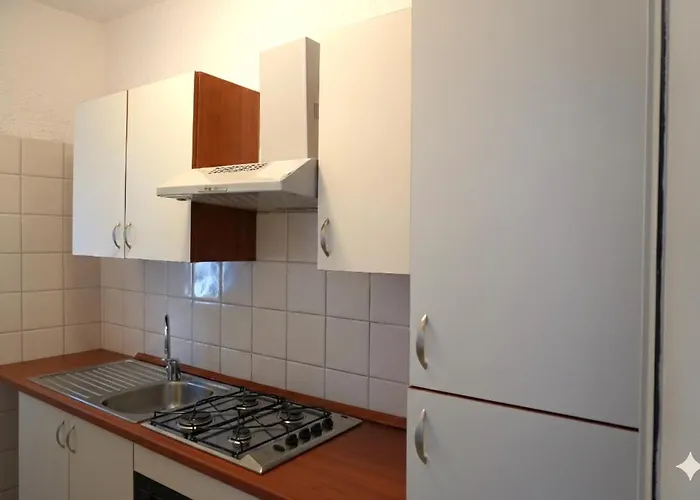 Oasi Per Famiglie Con Piscina E Giardino -