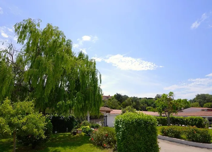 Oasi Per Famiglie Con Piscina E Giardino - بيت للعطل *