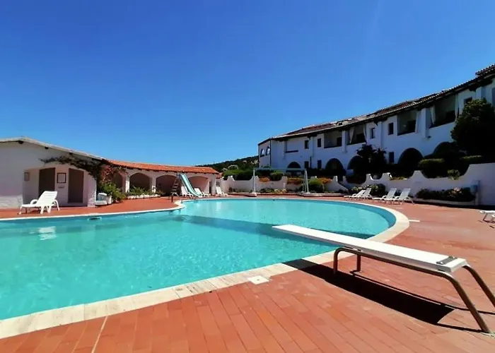 Oasi Per Famiglie Con Piscina E Giardino - بيت للعطل *
