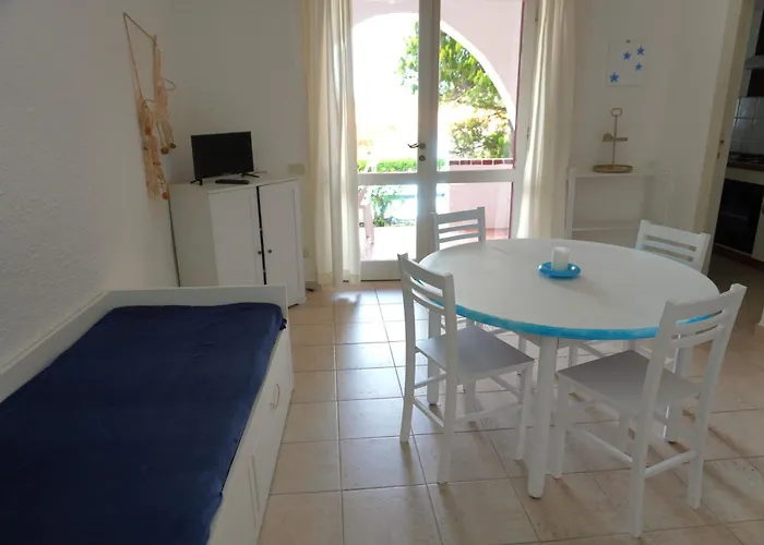 Oasi Per Famiglie Con Piscina E Giardino - * بايا سردينيا