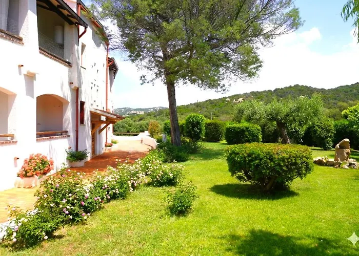 Hébergement de vacances Oasi Per Famiglie Con Piscina E Giardino - Cala Bitta